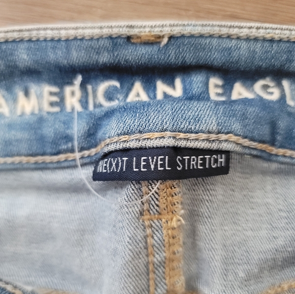 American Eagle Midi Shorts - Picture 3 of 3